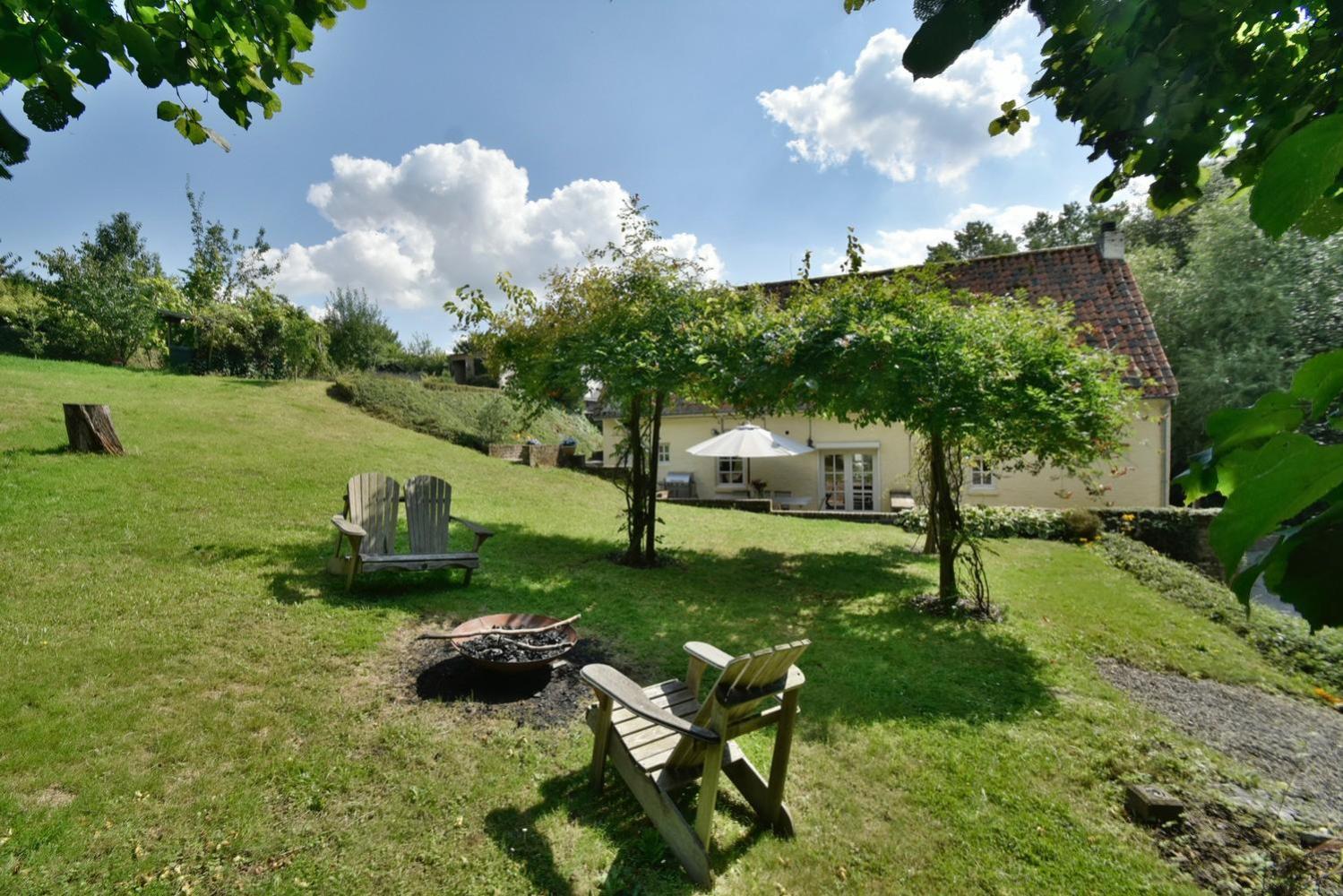 New! Unieke Vakantiewoning In Bosrijke Omgeving Tongern Exterior foto
